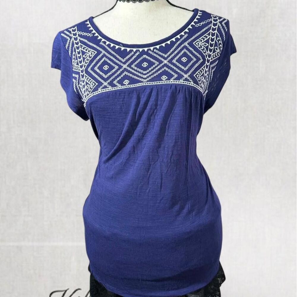 Fairygrunge Feminine Navy Blouse with White Boho Style Pattern Neck Line